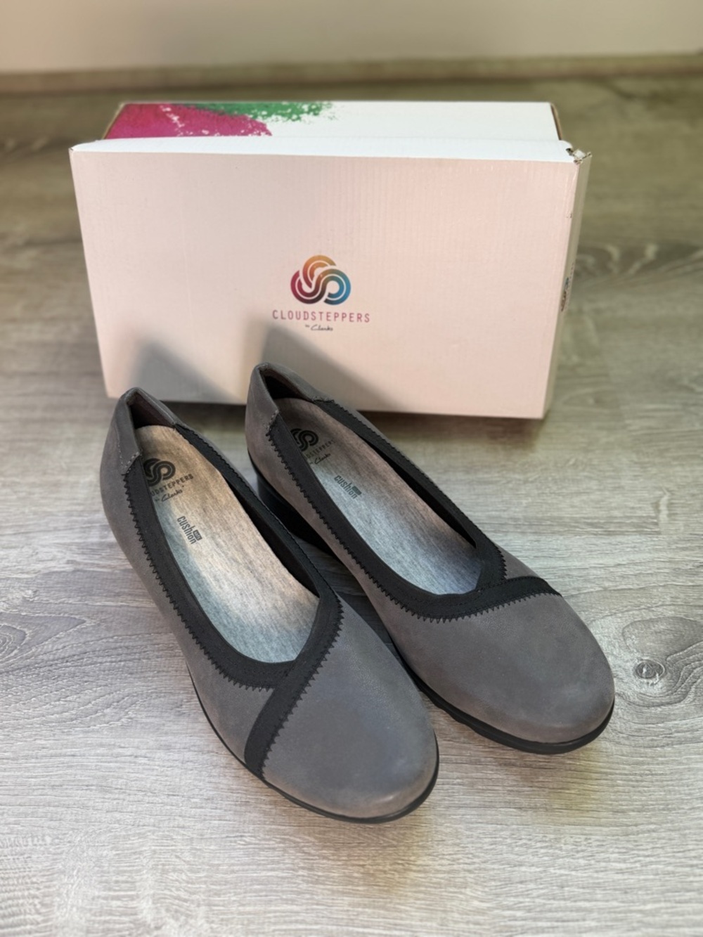 Clark cloudsteppers 2 tone wedge pump 9 Wide